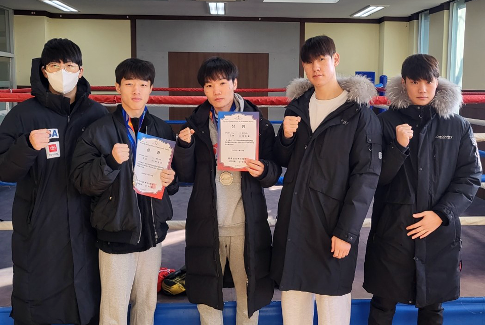  ‘제11회 한국실업복싱협회장배’에서 은메달 2개를 획득한 광주시청 복싱팀